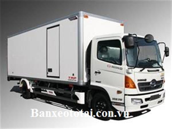 xe tải Hino FG 9,4 tấn thùng kín