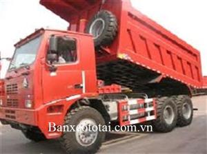 Xe tải ben Howo 70 tấn chạy mỏ