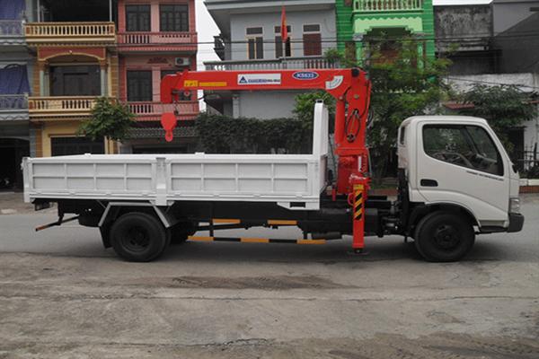 Xe tải Hino 6 tấn gắn cẩu 3 tấn Kanglim